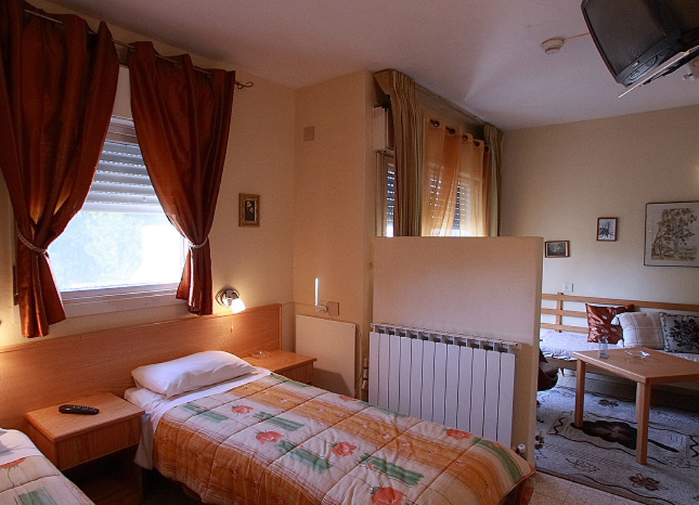 Safed Inn Eksteriør billede