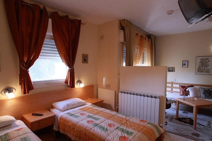 Safed Inn Eksteriør billede